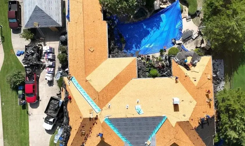 Professional Roof Repair being performed in Houston
